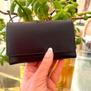 Louis Vuitton Epi compact wallet